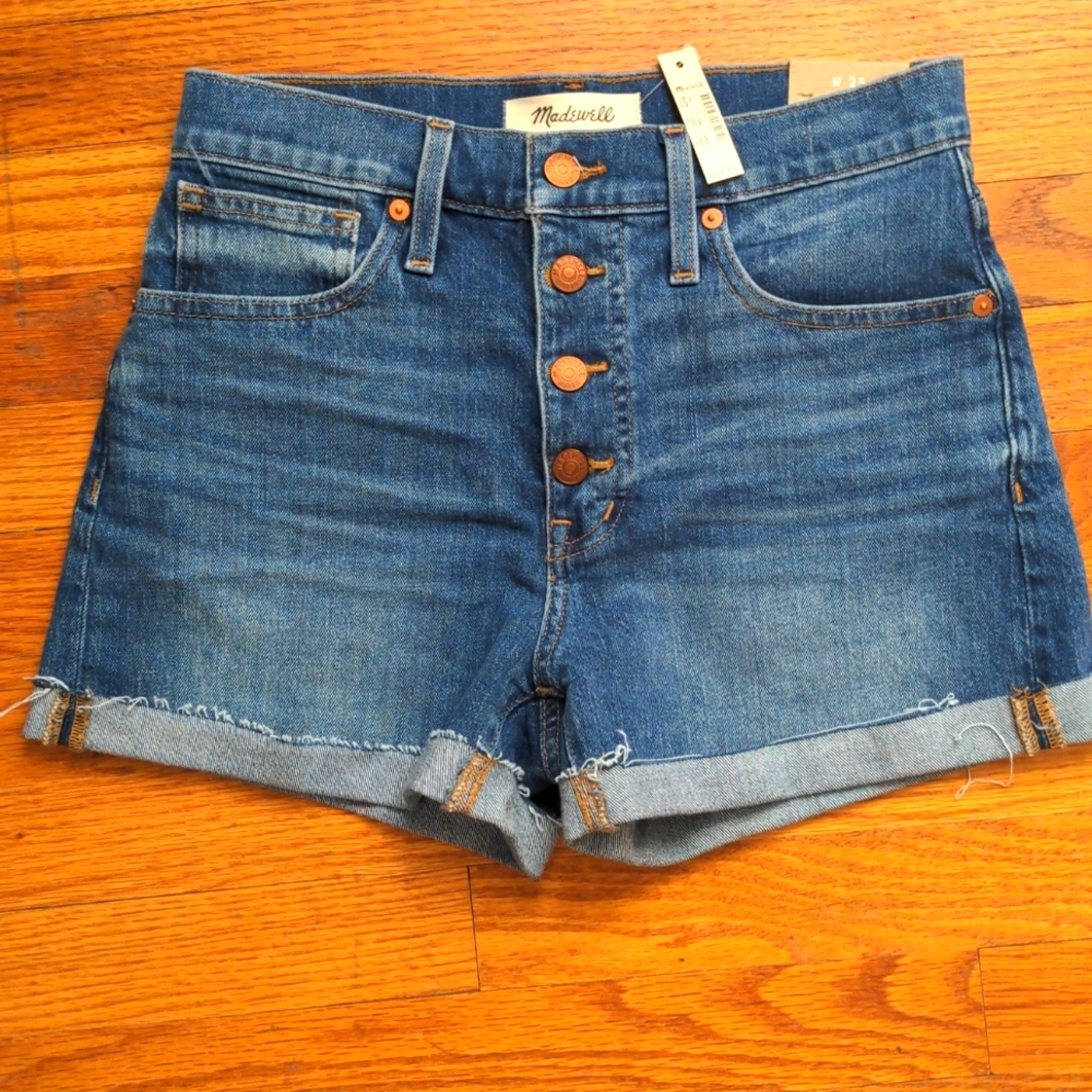 Madewell Highwaisted denim shorts 25
